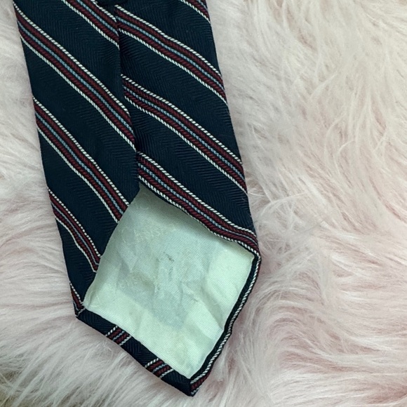 Dior Navy and Red Striped Tie all Silk - Picture 2 of 4